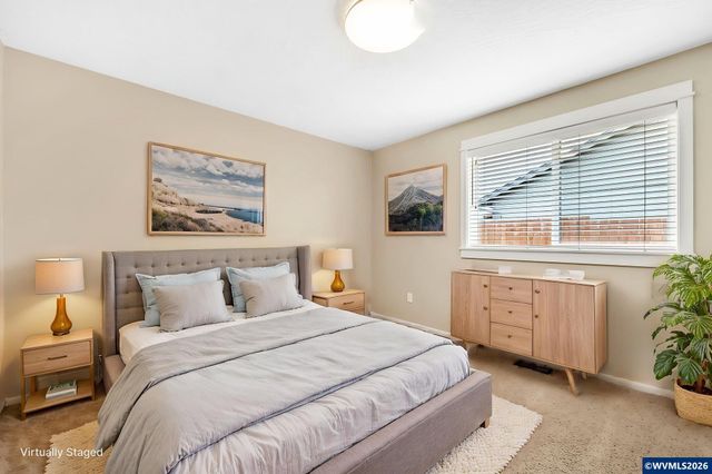 41 Sandalwood Lp, Creswell, OR 97426