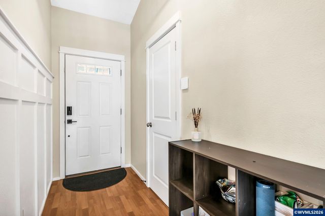 41 Sandalwood Lp, Creswell, OR 97426