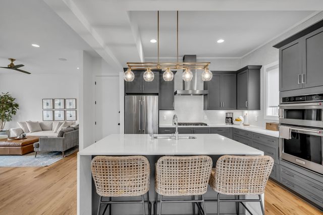 1408 Sigler St, Nashville, TN 37203