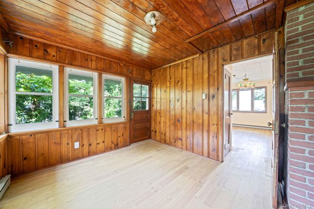 8 Triton Road, Rocky Point, NY 11778
