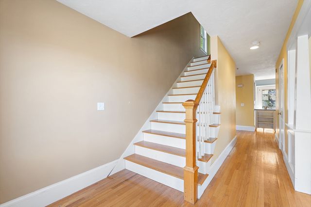 35 School St D, Hudson, MA 01749