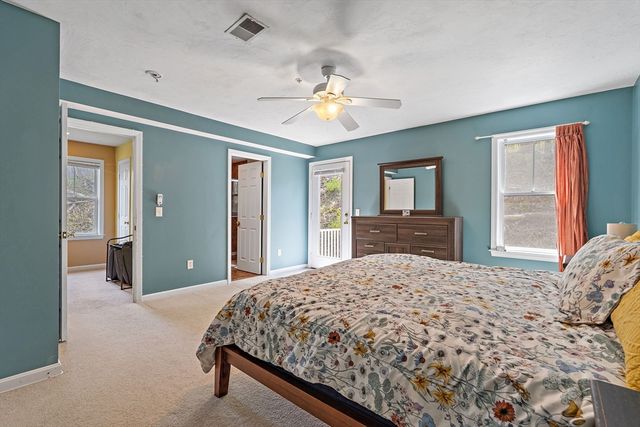 35 School St D, Hudson, MA 01749