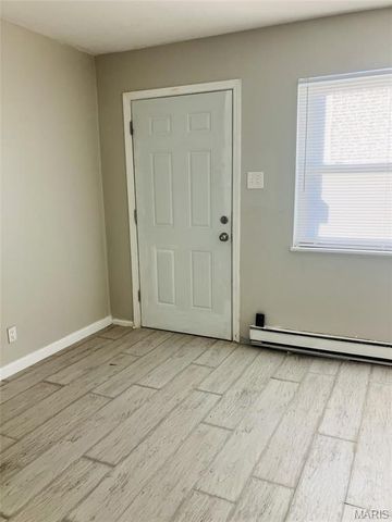 7546 Hazelcrest Drive, Hazelwood, MO 63042