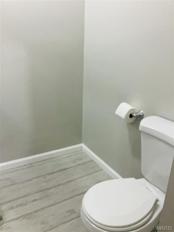 7546 Hazelcrest Drive, Hazelwood, MO 63042