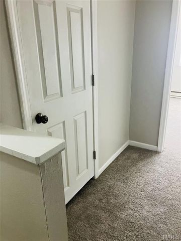 7546 Hazelcrest Drive, Hazelwood, MO 63042