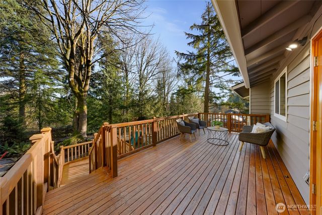 14724 107th Avenue NE, Bothell, WA 98011