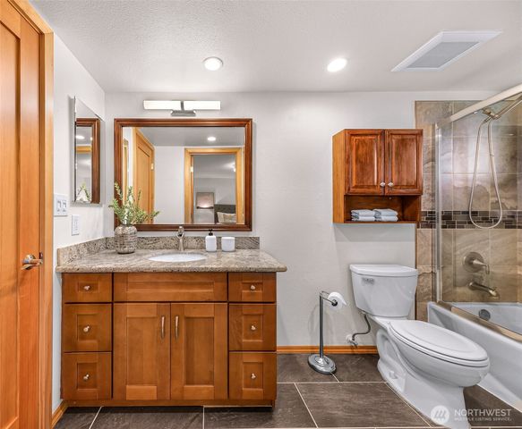 14724 107th Avenue NE, Bothell, WA 98011