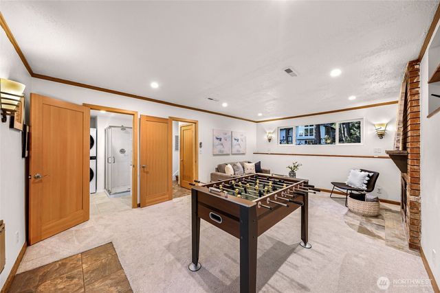 14724 107th Avenue NE, Bothell, WA 98011