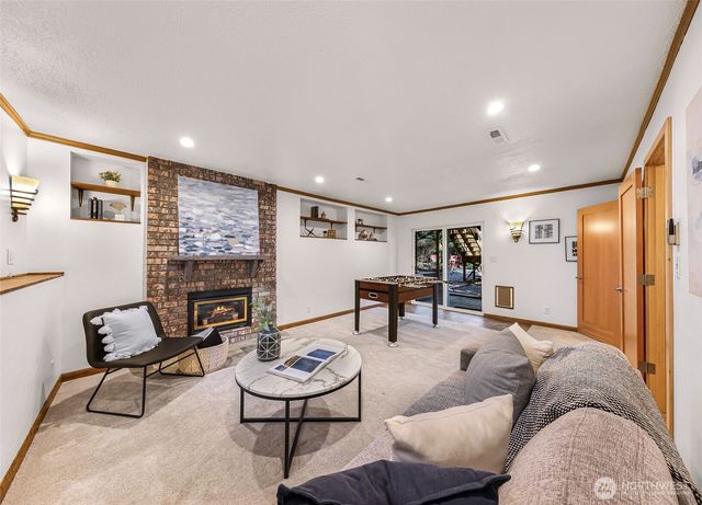 14724 107th Avenue NE, Bothell, WA 98011