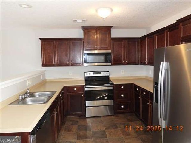 213 Augusta Way, Hinesville, GA 31313