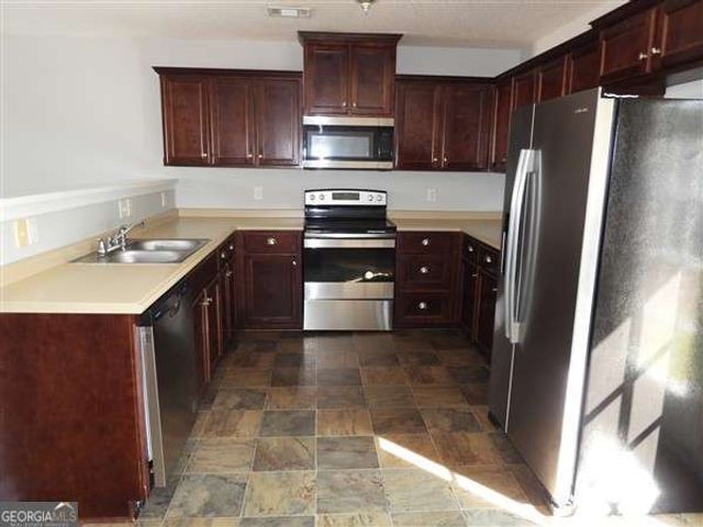 213 Augusta Way, Hinesville, GA 31313