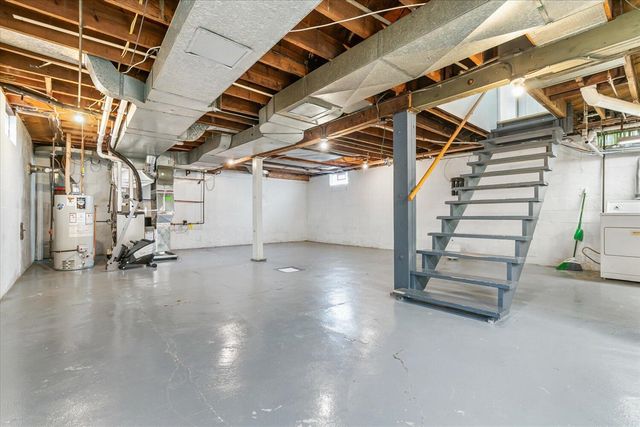 229 Parchmount Avenue, Kalamazoo, MI 49004