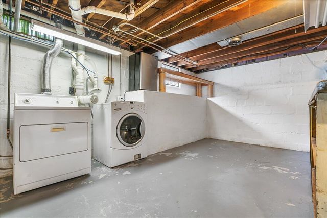 229 Parchmount Avenue, Kalamazoo, MI 49004