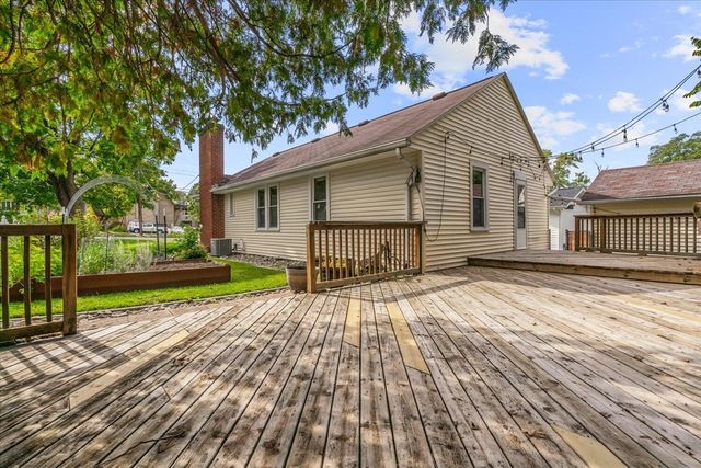 229 Parchmount Avenue, Kalamazoo, MI 49004