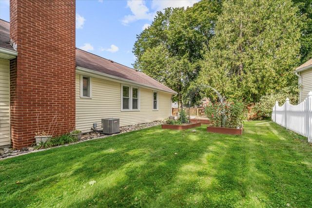 229 Parchmount Avenue, Kalamazoo, MI 49004