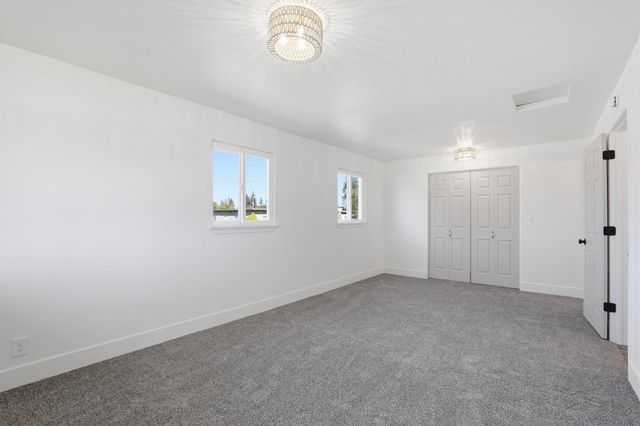 5828 N Birch Pl, Spokane, WA 99205