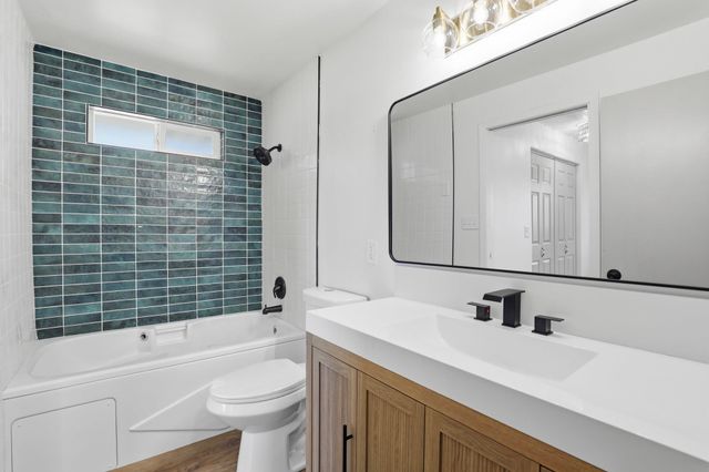 5828 N Birch Pl, Spokane, WA 99205