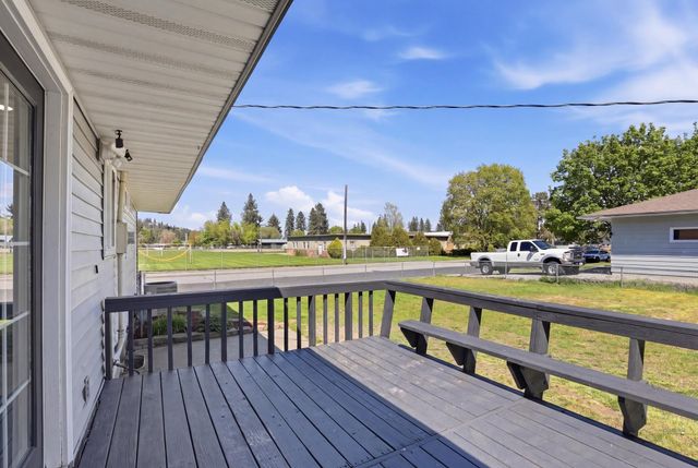 5828 N Birch Pl, Spokane, WA 99205