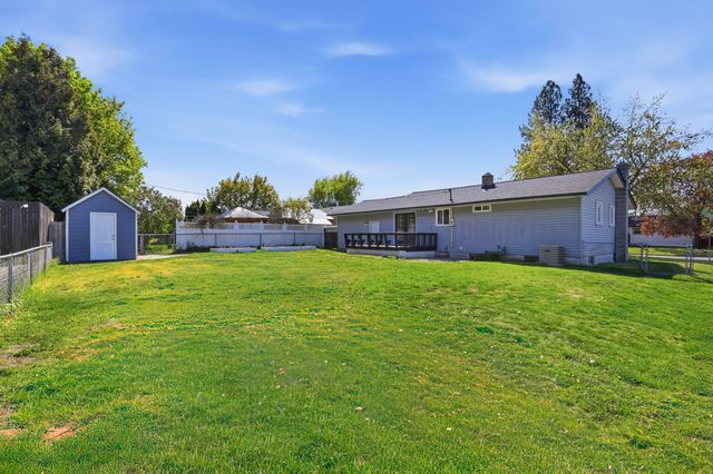 5828 N Birch Pl, Spokane, WA 99205