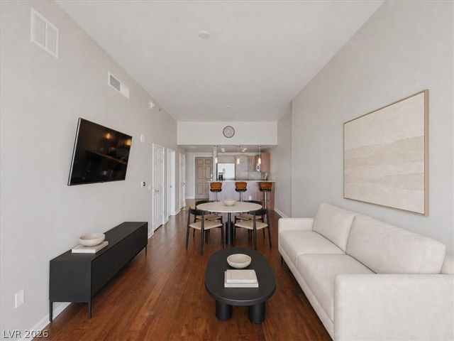 150 North Las Vegas Boulevard 1602, Las Vegas, NV 89101