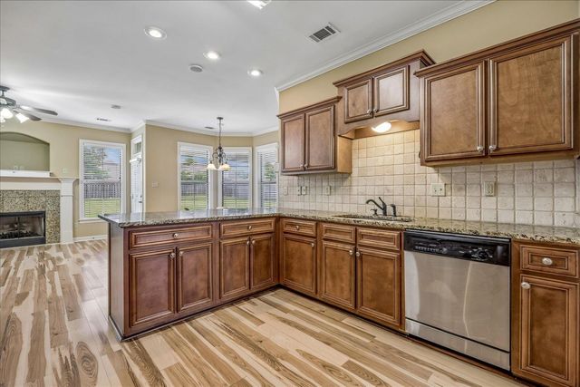 9328 OWL HILL DR, Lakeland, TN 38002