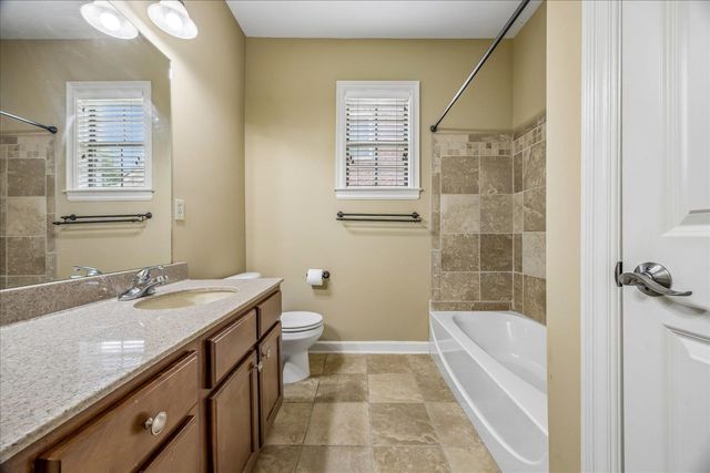 9328 OWL HILL DR, Lakeland, TN 38002