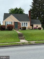 514 N HANOVER STREET, Elizabethtown, PA 17022
