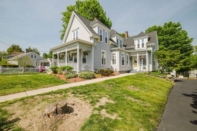 849 Union St, Rockland, MA 02370
