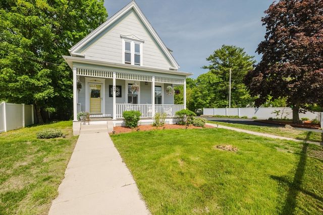 849 Union St, Rockland, MA 02370
