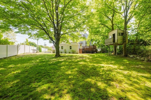 849 Union St, Rockland, MA 02370