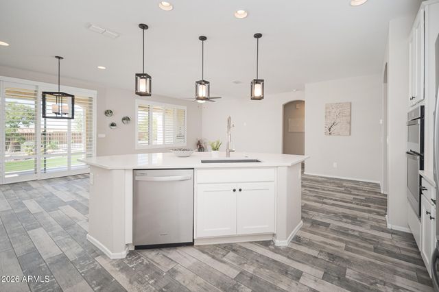 26840 W FIREHAWK Drive, Buckeye, AZ 85396