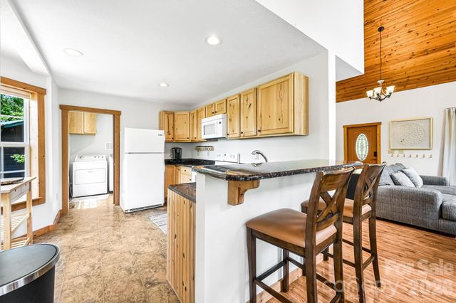 491 High Top Drive, Fletcher, NC 28732