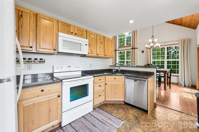 491 High Top Drive, Fletcher, NC 28732