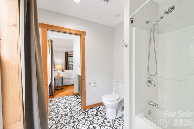 491 High Top Drive, Fletcher, NC 28732