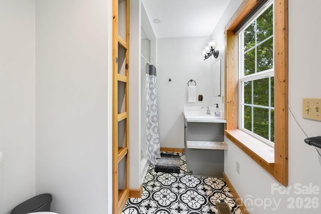 491 High Top Drive, Fletcher, NC 28732