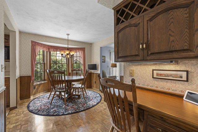 609 SCARLET OAK COURT, Appleton, WI 54915