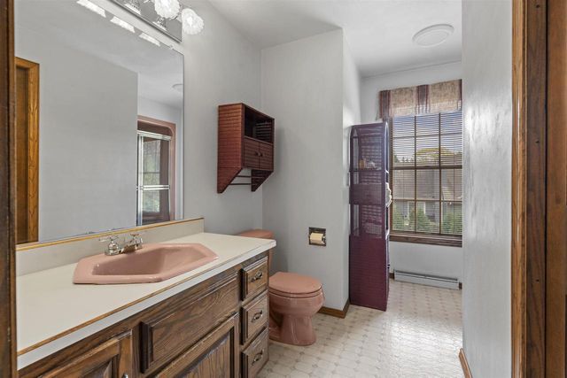 609 SCARLET OAK COURT, Appleton, WI 54915