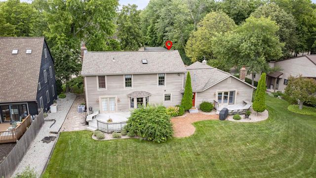 609 SCARLET OAK COURT, Appleton, WI 54915