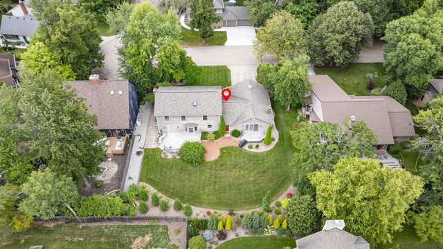 609 SCARLET OAK COURT, Appleton, WI 54915