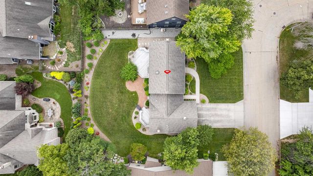 609 SCARLET OAK COURT, Appleton, WI 54915