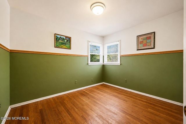 29 Highview Circle, Middletown, NJ 07748