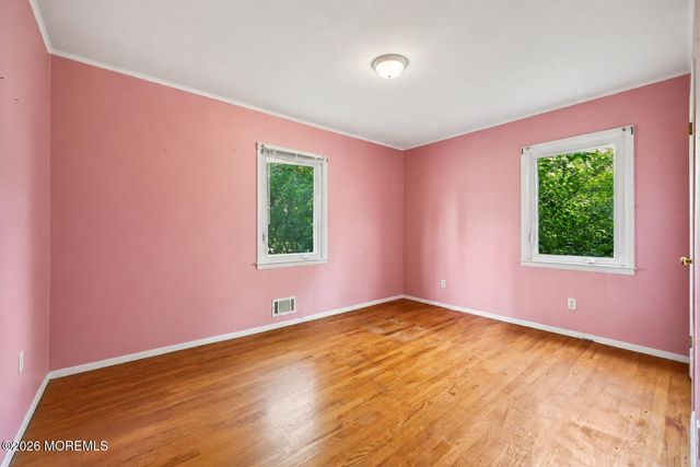29 Highview Circle, Middletown, NJ 07748