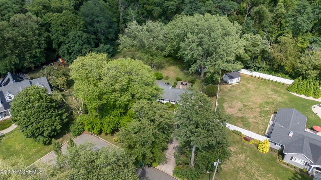 29 Highview Circle, Middletown, NJ 07748