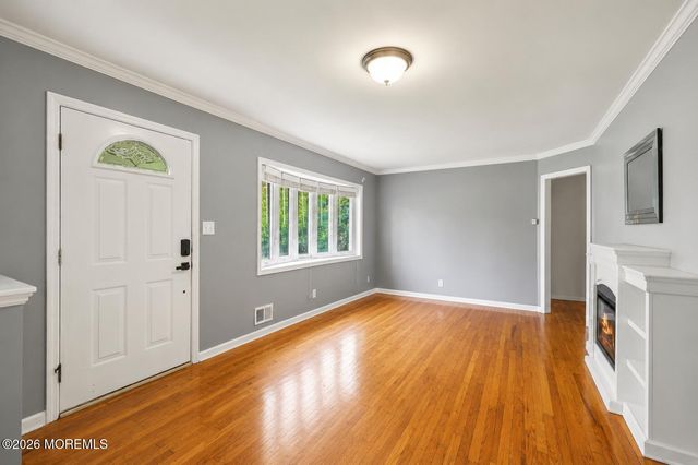 29 Highview Circle, Middletown, NJ 07748