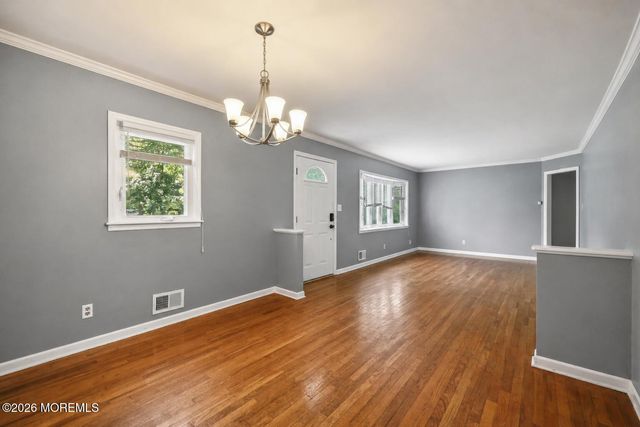 29 Highview Circle, Middletown, NJ 07748