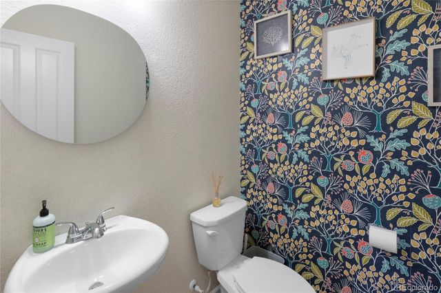 25380 E Aberdeen Drive, Aurora, CO 80016