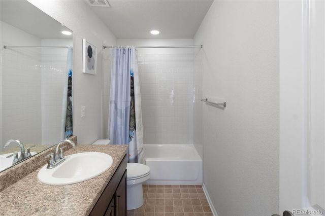 25380 E Aberdeen Drive, Aurora, CO 80016