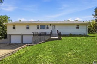 5622 NE Indian Creek RD, Topeka, KS 66617