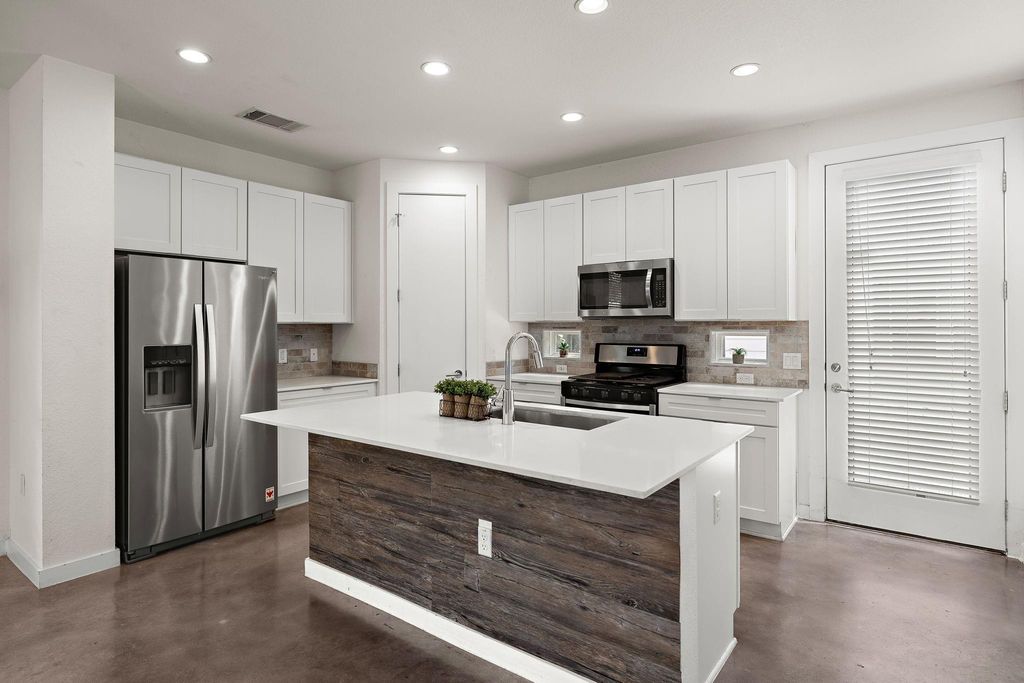 6404 Porter ST 1, Austin, TX 78741