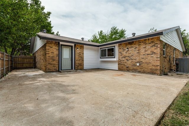 3116 Woodlark Drive, Fort Worth, TX 76123